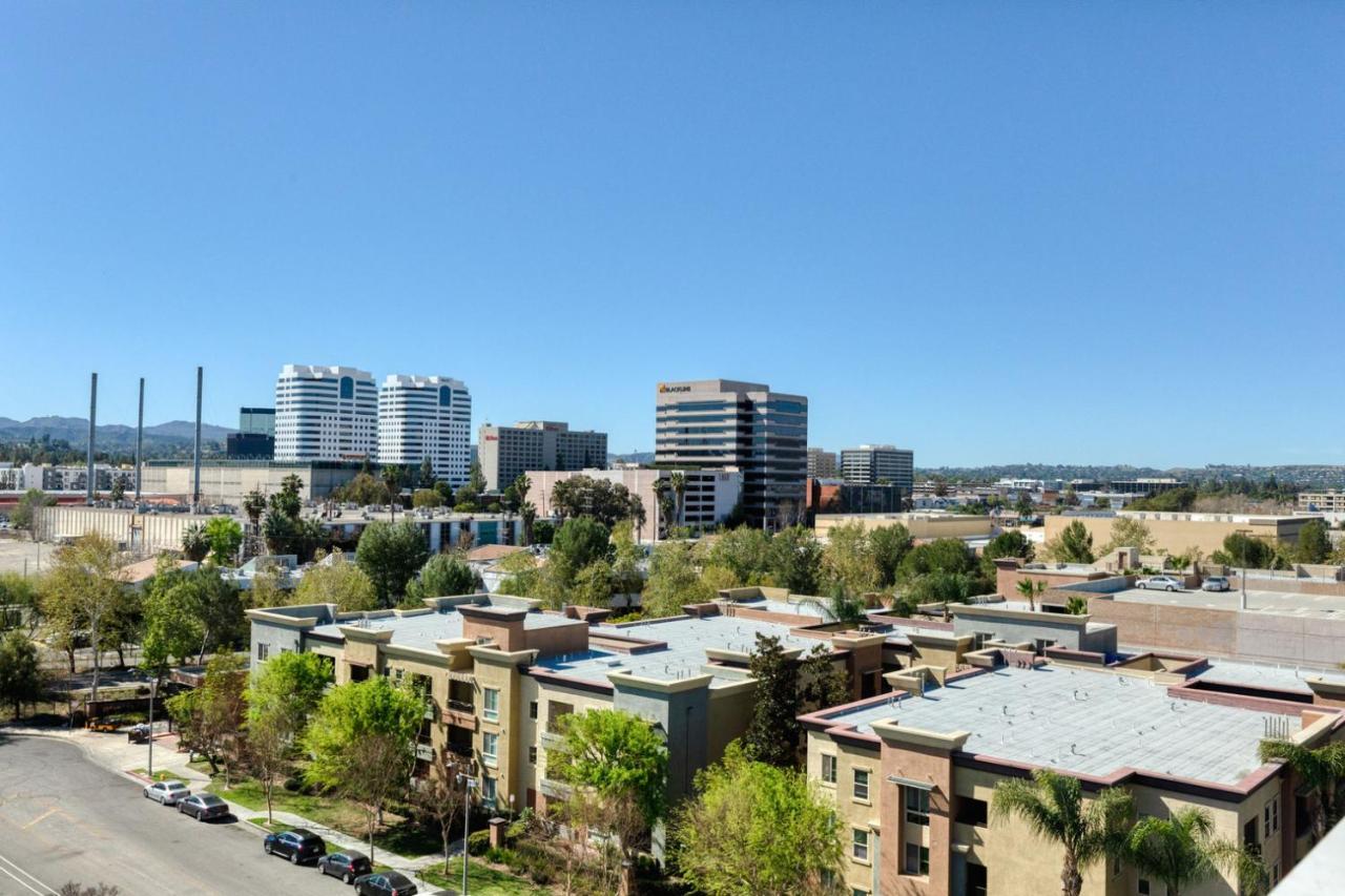 Apartment Woodland Hills 1br W Pool Gym Nr Warner Center Lax-665 *