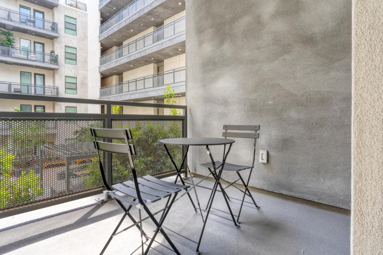 Woodland Hills 1br W Pool Gym Nr Warner Center Lax-665 * Los Angeles