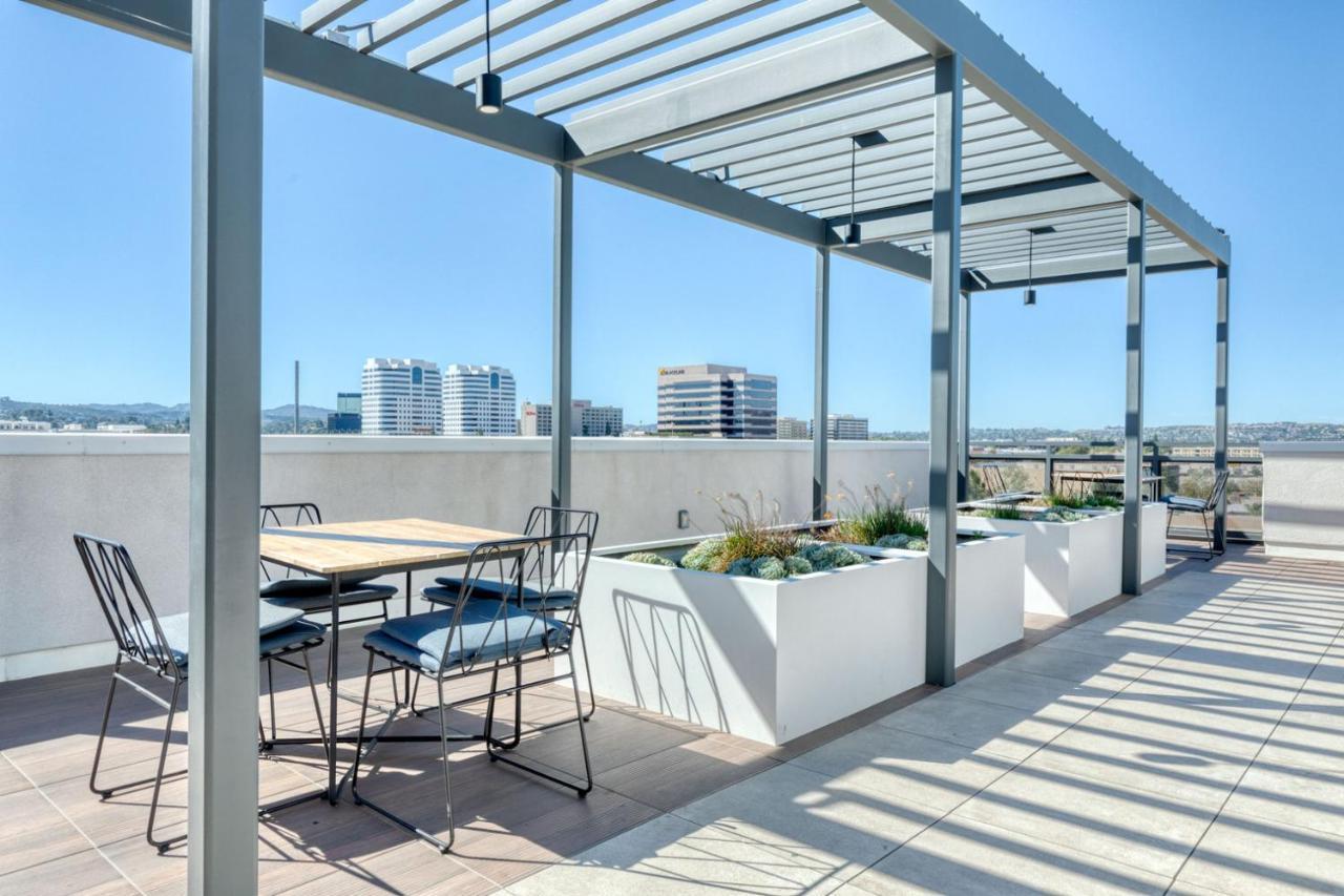 Woodland Hills 1br W Pool Gym Nr Warner Center Lax-665