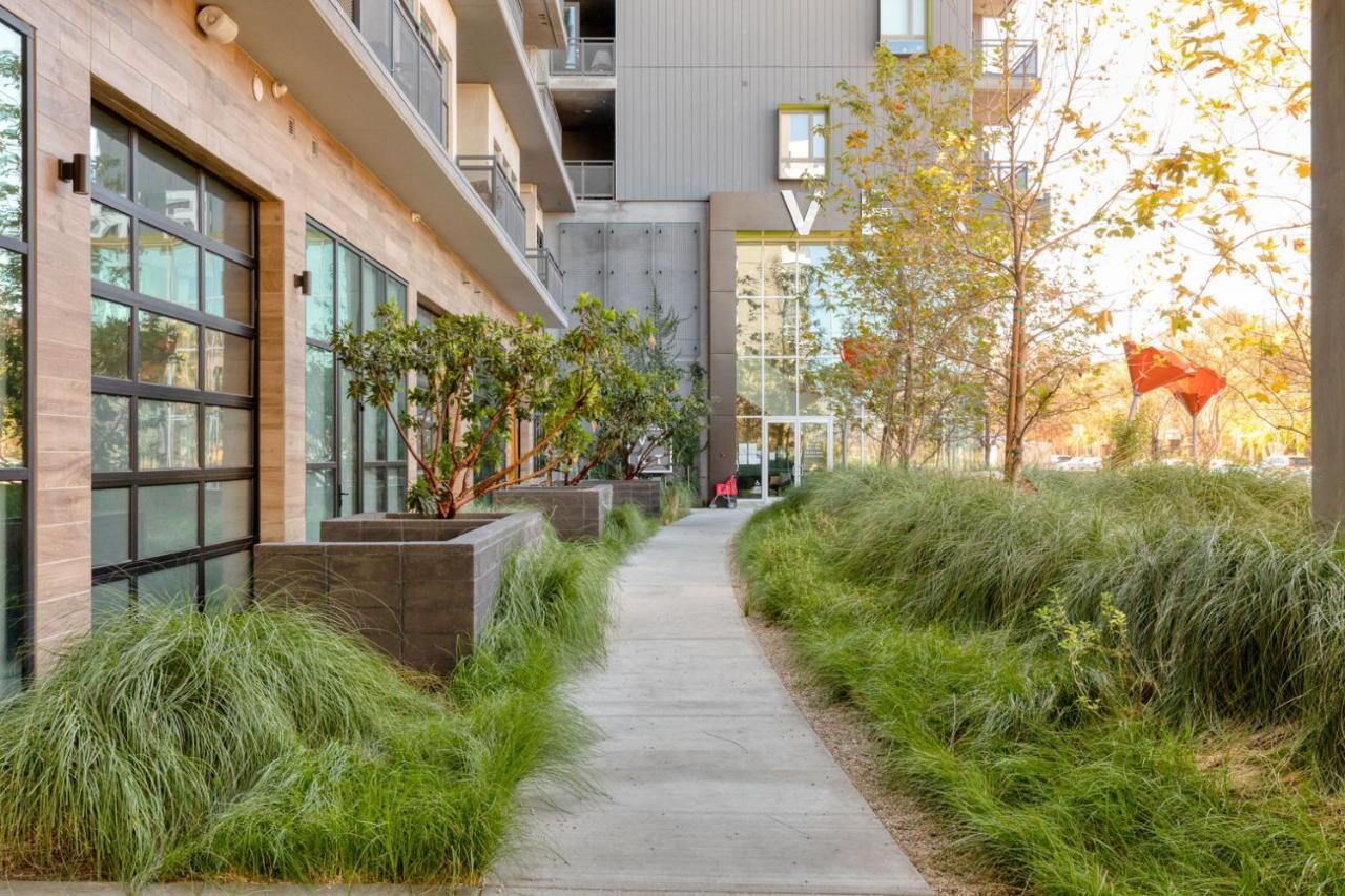 Woodland Hills 1br W Pool Gym Nr Warner Center Lax-665 * Los Angeles